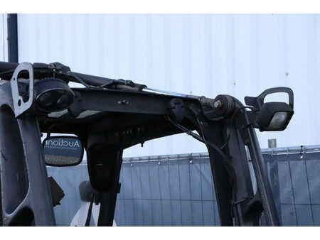 Carrelli elettrici 4 ruote 2015  Linde E25-01 (19)