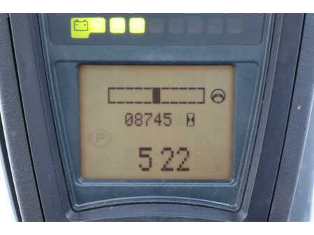 Carrelli elettrici 4 ruote 2015  Linde E25-01 (30)