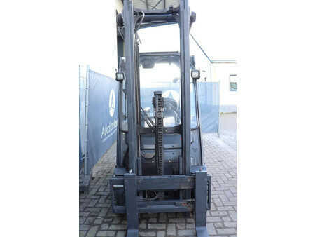 Carrelli elettrici 4 ruote 2015  Linde E25-01 (7)