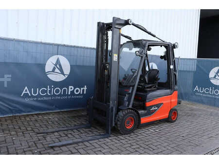 Carrelli elettrici 4 ruote 2015  Linde E25-01 (8)