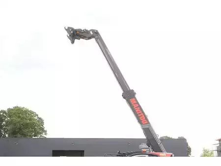 Verreikers (vast) 2023  Manitou MLT 741-140 V+ (39)