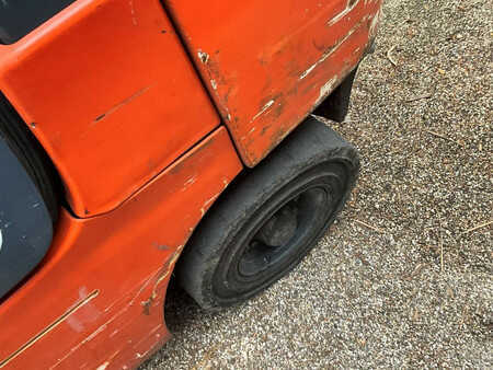 Gasoltruck 2001  Toyota 42-7FGF25 (8)