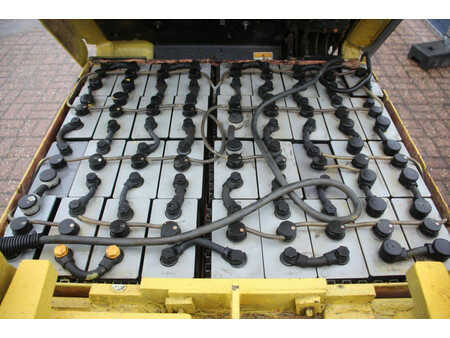 Carrelli elettrici 4 ruote 1999  Hyster E2.50XM-847 (15)