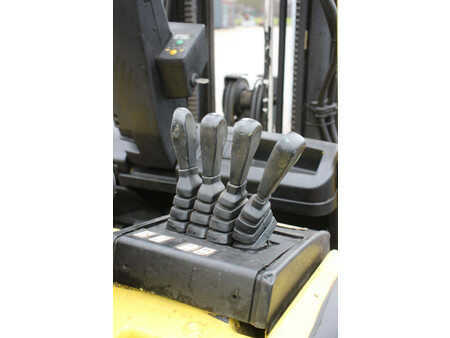 Carrelli elettrici 4 ruote 1999  Hyster E2.50XM-847 (22)