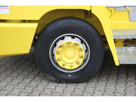 Terminaltraktor 2014  Terberg YT182 (12)