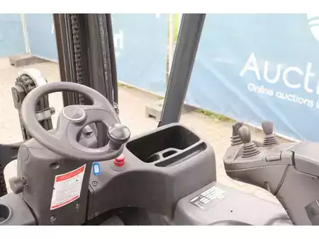 Eléctrica de 4 ruedas - Fenwick E 16 Evo (22)