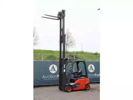 Eléctrica de 4 ruedas - Fenwick E 16 Evo (30)