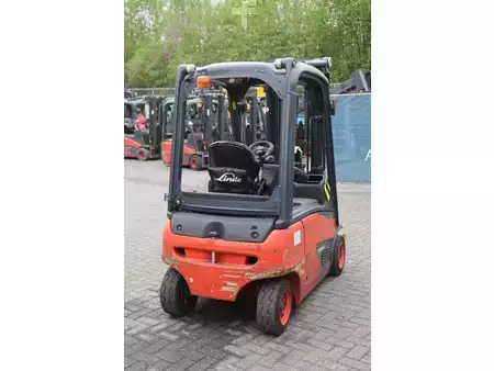 Eléctrica de 4 ruedas - Fenwick E 16 Evo (6)