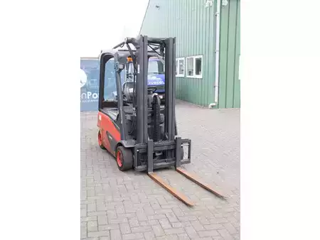 Eléctrica de 4 ruedas - Fenwick E 16 Evo (7)