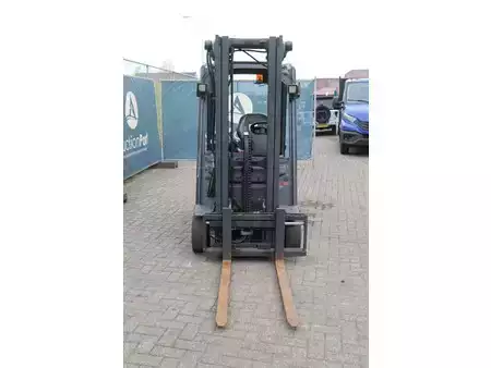 Eléctrica de 4 ruedas - Fenwick E 16 Evo (8)