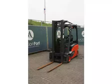 Eléctrica de 4 ruedas - Fenwick E 16 Evo (9)