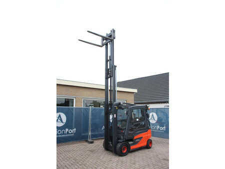 Sähkö - 4 pyör 2015  Linde E25-01 (28)