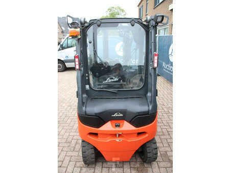 Sähkö - 4 pyör 2015  Linde E25-01 (4)