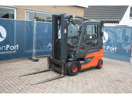 Sähkö - 4 pyör 2015  Linde E25-01 (8)