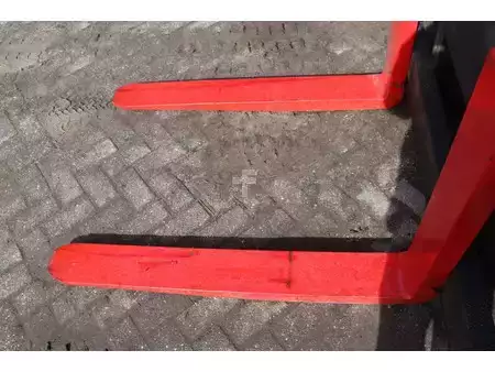 Diesel heftrucks 2005  Toyota D70 (11)