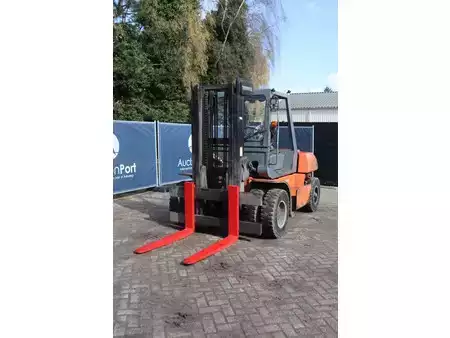 Diesel heftrucks 2005  Toyota D70 (9)