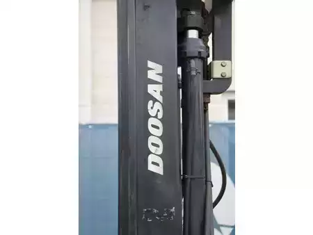 Dieseltruck - Doosan 30 (13)