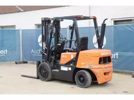 Dieseltruck - Doosan 30 (4)