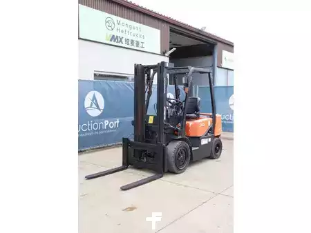 Dieseltruck - Doosan 30 (9)