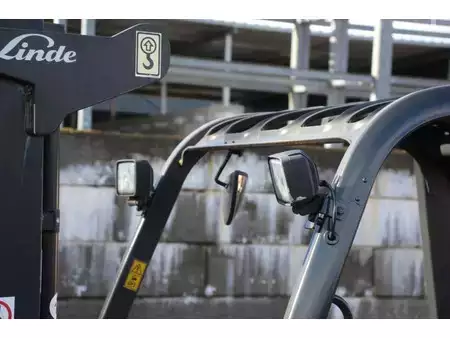Eléctrica de 4 ruedas 2019  Linde E16C (13)