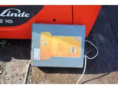 Eléctrica de 4 ruedas 2019  Linde E16C (18)