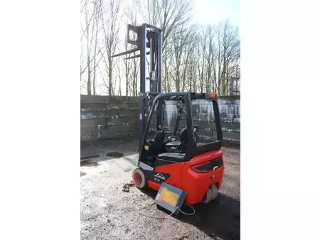 Eléctrica de 4 ruedas 2019  Linde E16C (29)