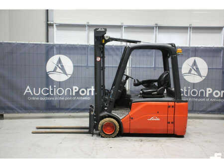 Elektrisk- 4 hjul 2012  Linde E20L-01 (2)