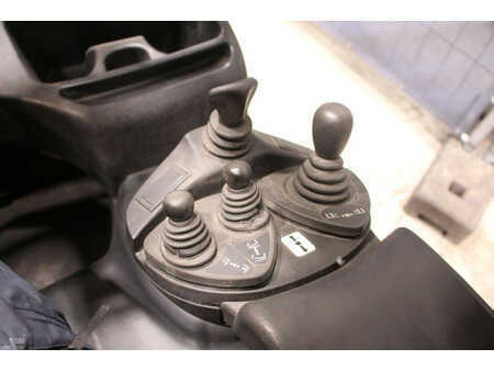 Elektrisk- 4 hjul 2012  Linde E20L-01 (23)