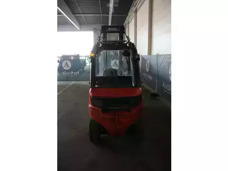 Wózki widłowe diesel 2015  Linde H30D-02 (4)