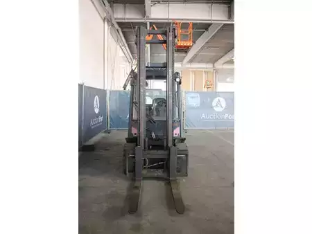 Wózki widłowe diesel 2015  Linde H30D-02 (7)