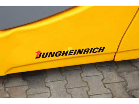 Elektromos 4 kerekű 2016  Jungheinrich EFG216 (15)