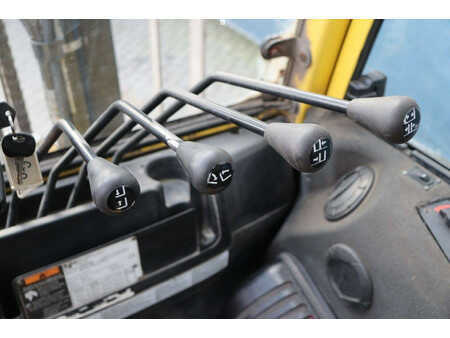 Dízel targoncák 2019  Hyster H4.0FT5 (25)