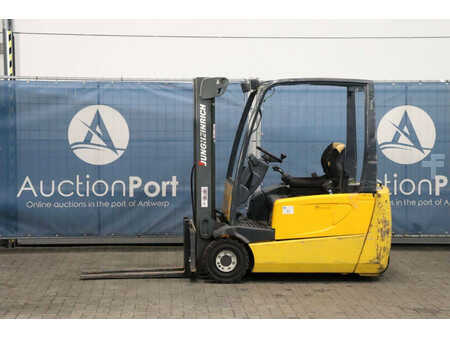 Chariots électriques à 4 roues 1999  Jungheinrich EFG-DF 16L (1)