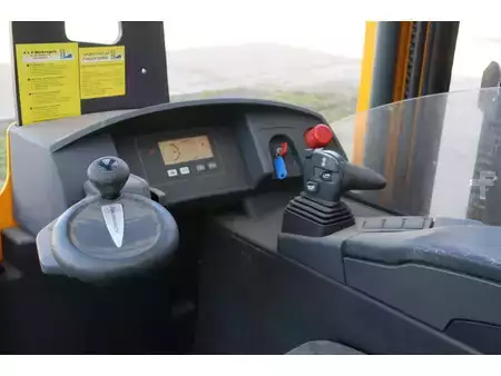 Työntömastotrukki 2010  Jungheinrich ETV 112 (18)