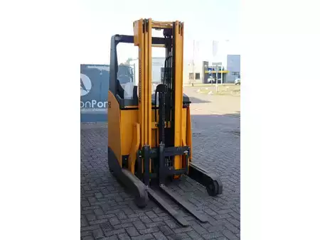 Työntömastotrukki 2010  Jungheinrich ETV 112 (7)