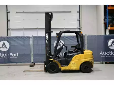 Dieselstapler 2017  Hyundai 25D-9 (1)