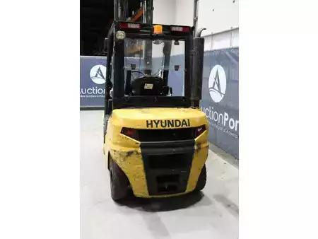 Dieselstapler 2017  Hyundai 25D-9 (19)