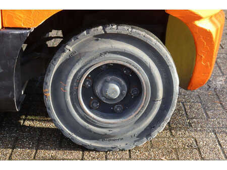 Carrelli elevatori diesel 2012  Doosan D45SC-5 (16)