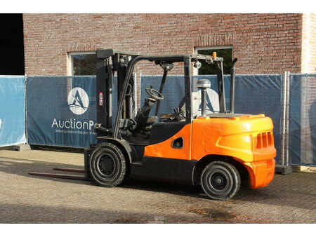 Carrelli elevatori diesel 2012  Doosan D45SC-5 (3)