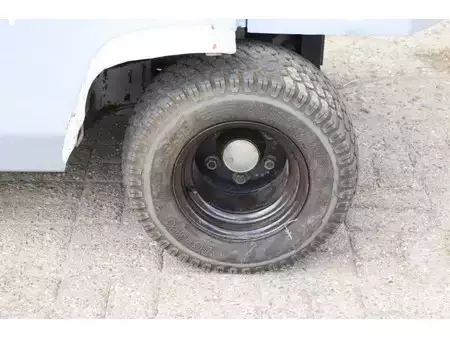 Empilhador diesel 2005  Nissan FL01A15 (13)
