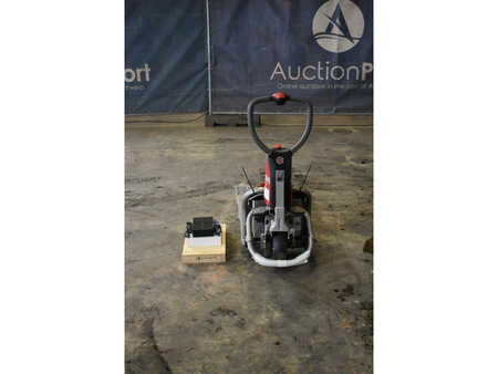 Electric Pallet Trucks 2022  Linde Citi One 1130-01 (4) 