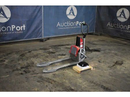 Electric Pallet Trucks 2022  Linde Citi One 1130-01 (8) 