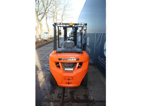 Dieselstapler 2018  Doosan D40SC-7 (4)