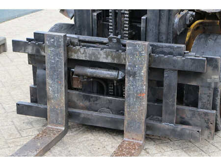 Carrelli elevatori diesel - Yale GDP 30 (11)