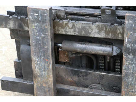 Carrelli elevatori diesel - Yale GDP 30 (12)