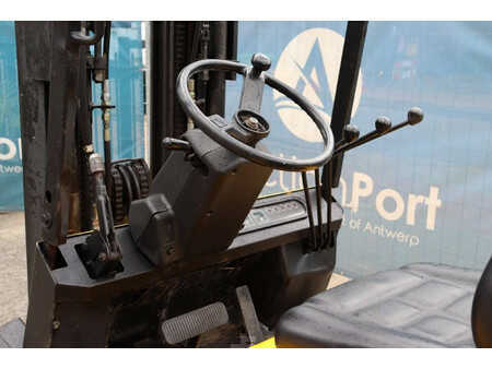Carrelli elevatori diesel - Yale GDP 30 (24)