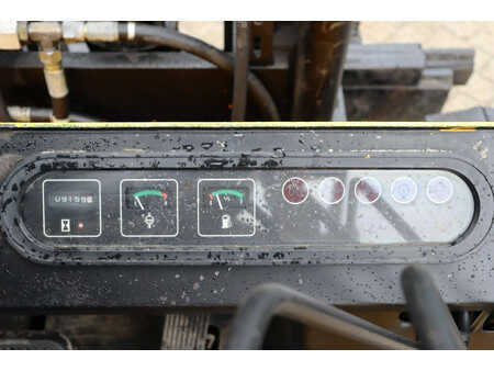 Carrelli elevatori diesel - Yale GDP 30 (29)