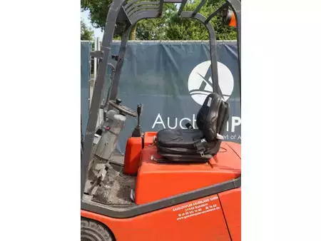 4-wiel elektrische heftrucks 2002  BT CEE 1.5T (18)