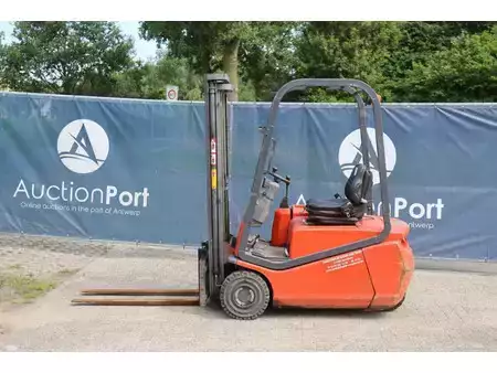 4-wiel elektrische heftrucks 2002  BT CEE 1.5T (2)