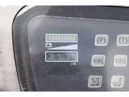 4-wiel elektrische heftrucks 2002  BT CEE 1.5T (27)